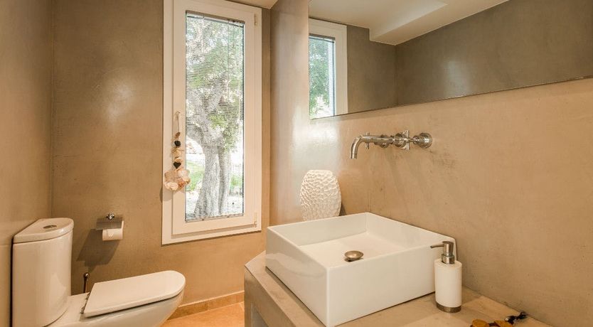 Photo of White Sand Bay