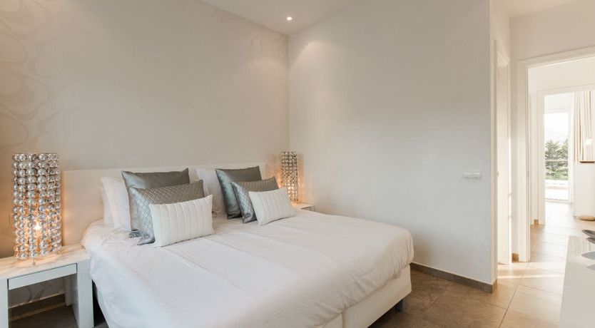 Photo of White Sand Bay