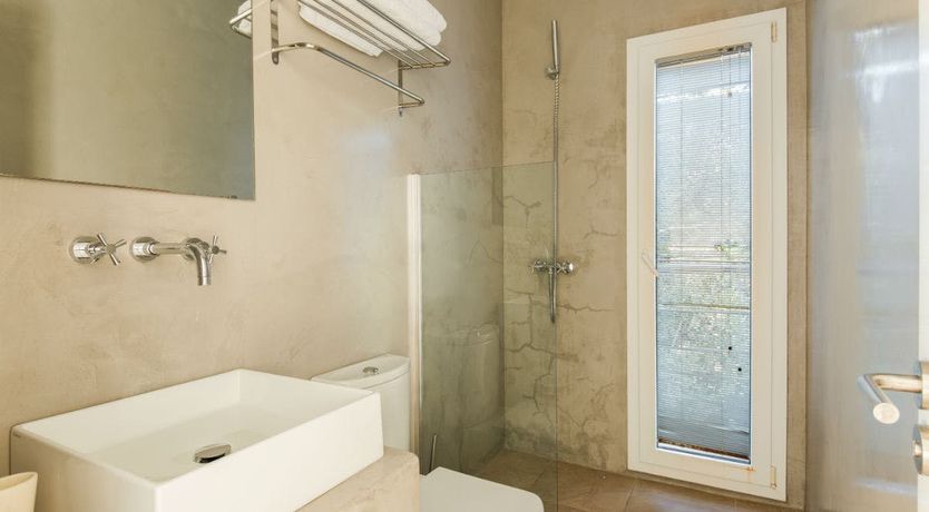 Photo of White Sand Bay