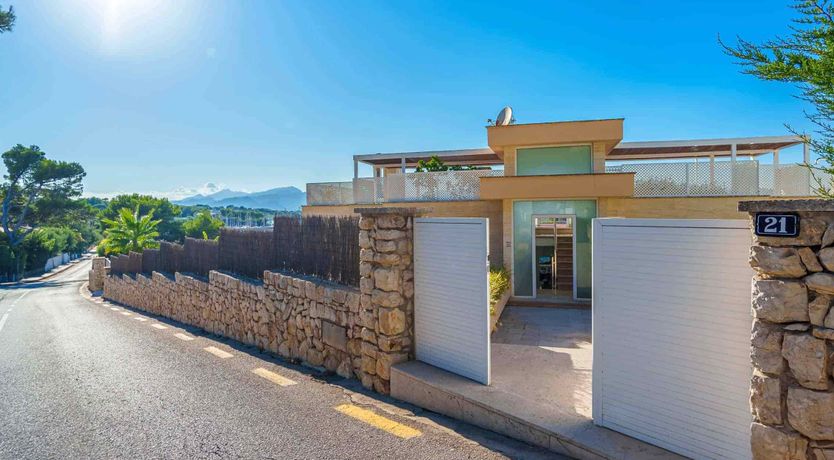 Photo of Island Living