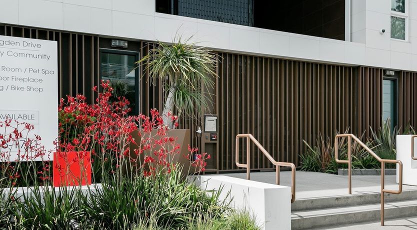 Photo of Miracle on Wilshire