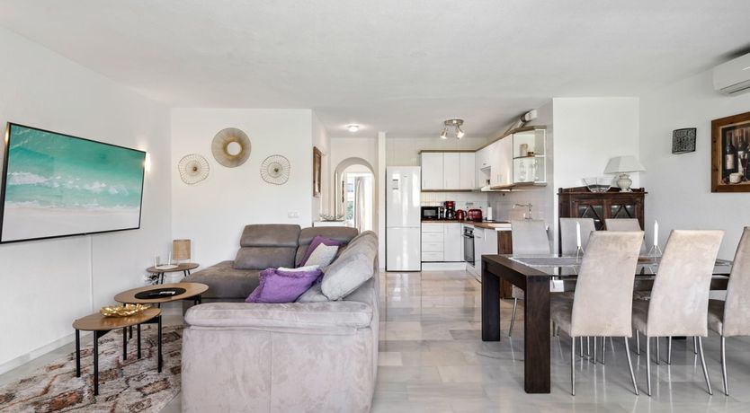 Photo of Jade Breeze