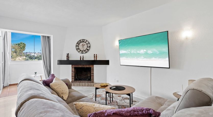 Photo of Jade Breeze