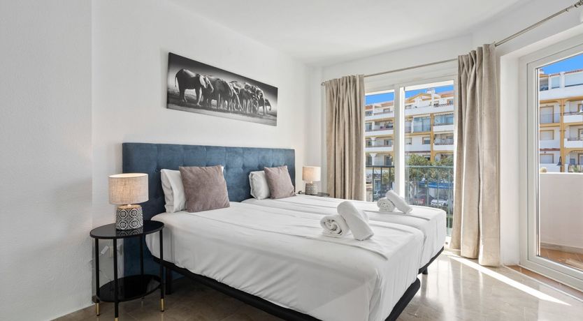 Photo of Jade Breeze