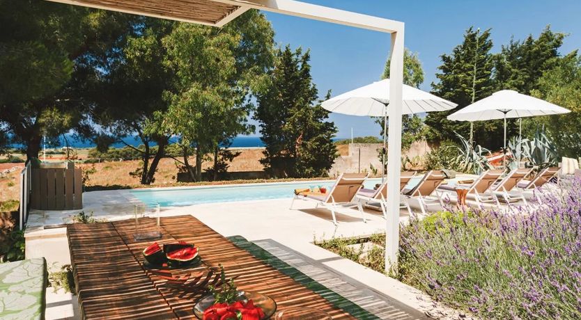 Photo of Ponder the Hills