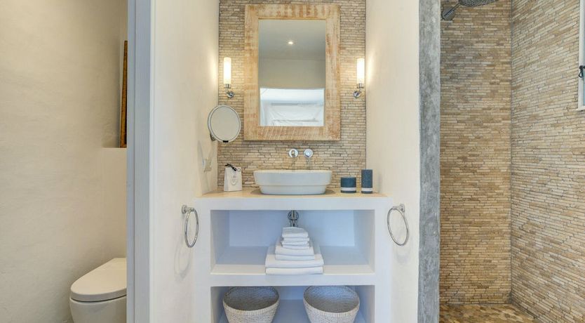 Photo of Turquoise Topia