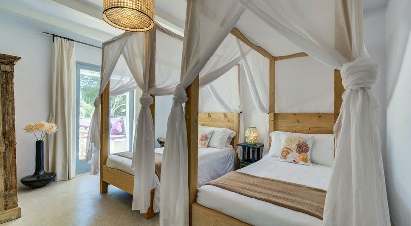 Photo of Turquoise Topia