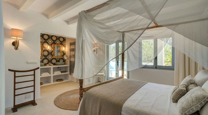 Photo of Turquoise Topia