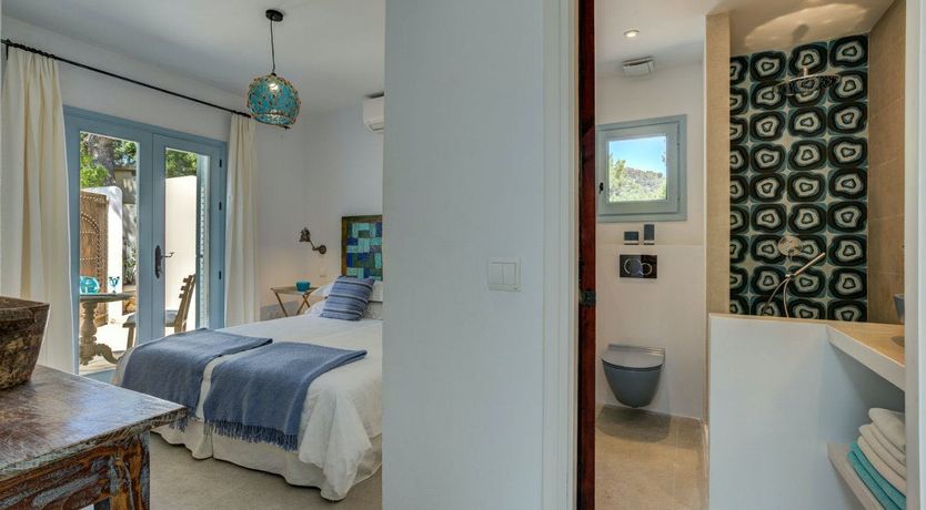 Photo of Turquoise Topia