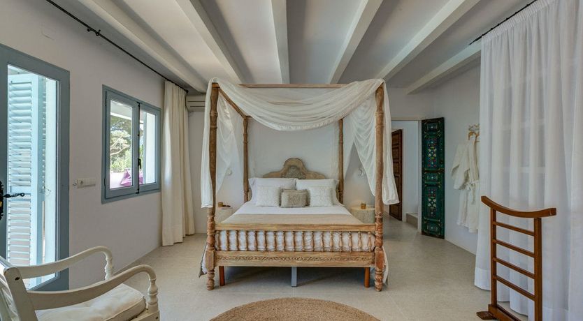 Photo of Turquoise Topia