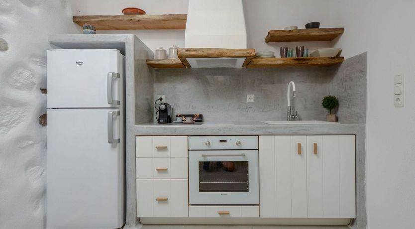 Photo of Atlas Please