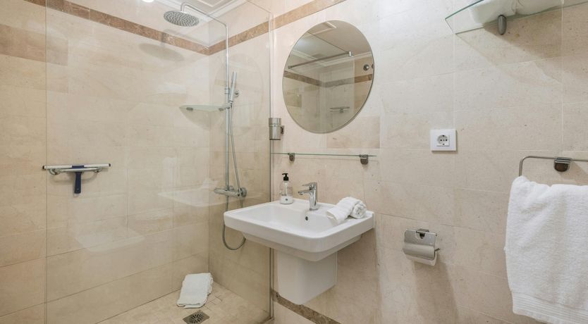 Photo of Golden Hues Hideaway