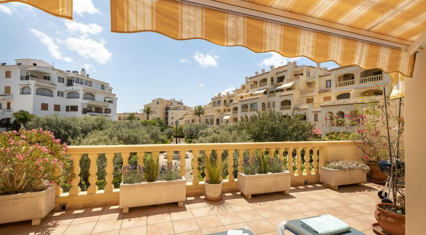 Photo of Golden Hues Hideaway