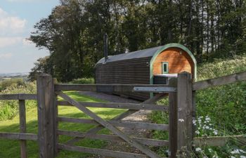 Pendragon Pod Holiday Cottage