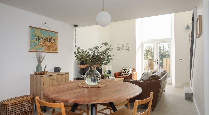 Photo of Ysgol Fach (Little School)