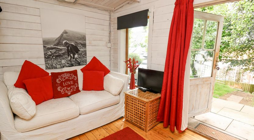 Photo of Ty Bach Twt