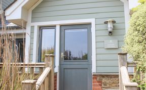 Photo of 5 Court Cottage, Hillfield Village