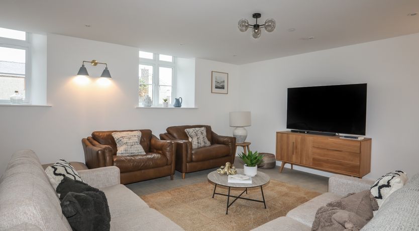 Photo of Ysgol Fawr (Big School)