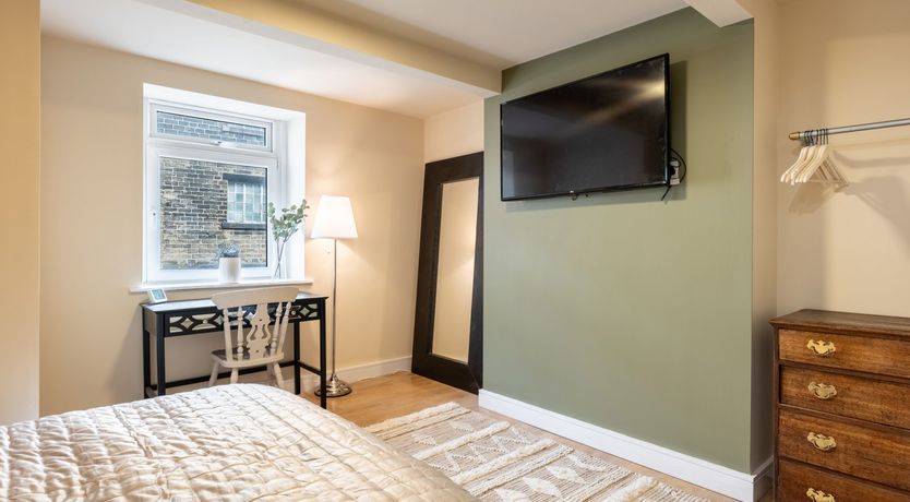 Photo of 8 Booth Court