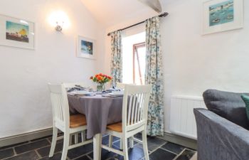 Little Riviere Holiday Cottage