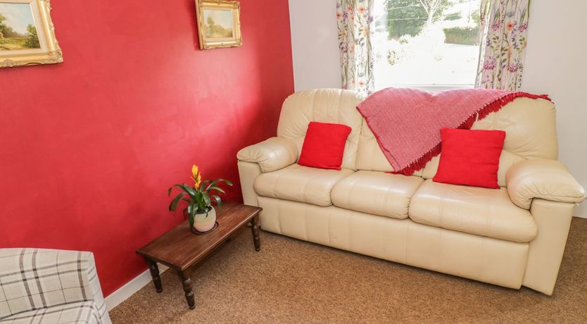 Photo of 3 Oaks Lodge