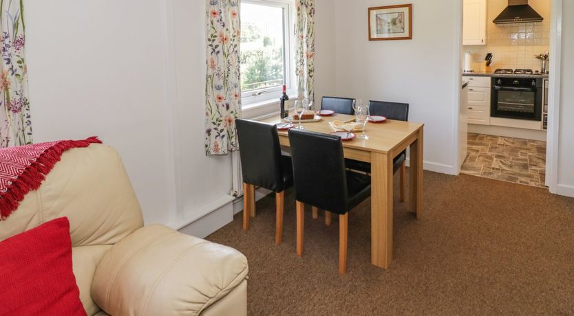 Photo of 3 Oaks Lodge