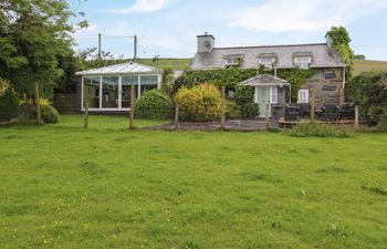 Ty Newydd Holiday Cottage