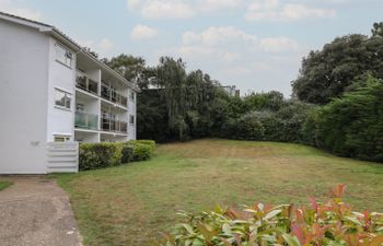 Flat 5 Fairwinds Apartment