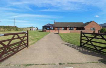 Beach Haven Holiday Cottage