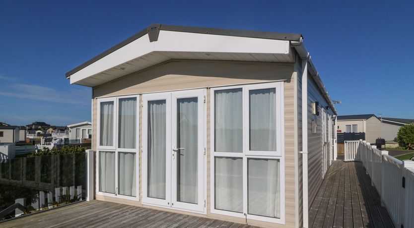 Photo of Seafront Holiday Home 2