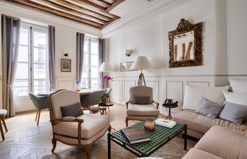 Rocaille Retreat Apartment