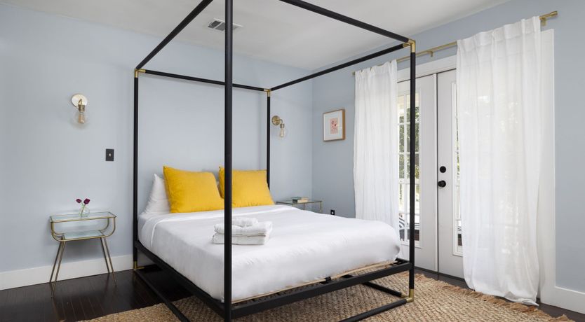 Photo of Eastside Chic