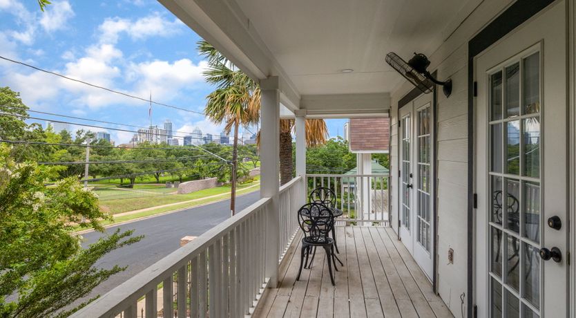 Photo of Eastside Chic