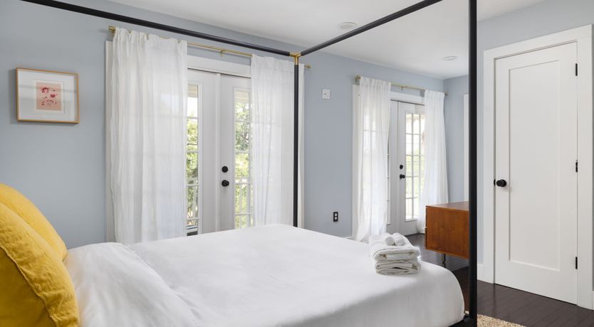 Photo of Eastside Chic