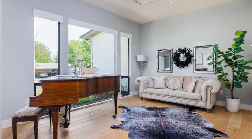 Photo of Barton Bliss