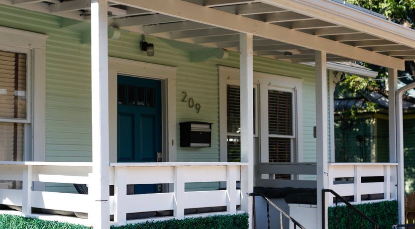 Photo of Austin Retro Retreat