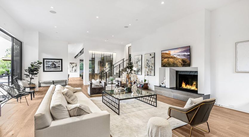 Photo of Contemporary Retreat