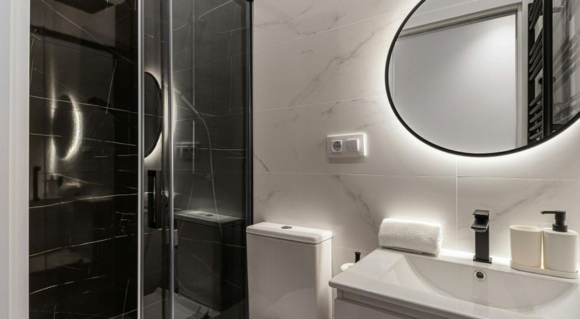 Photo of Madrid Serenade