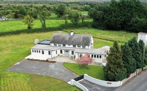 Photo of Dillon School House - Luxury in the Countryside