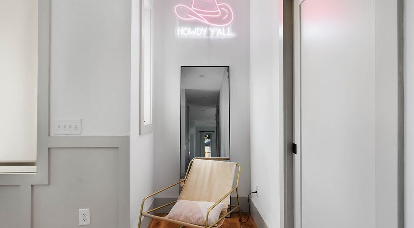 Photo of Country Meets City