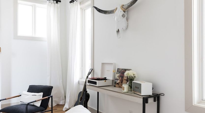 Photo of Country Meets City