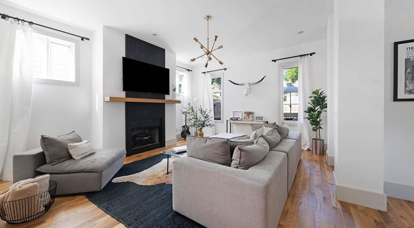 Photo of Country Meets City