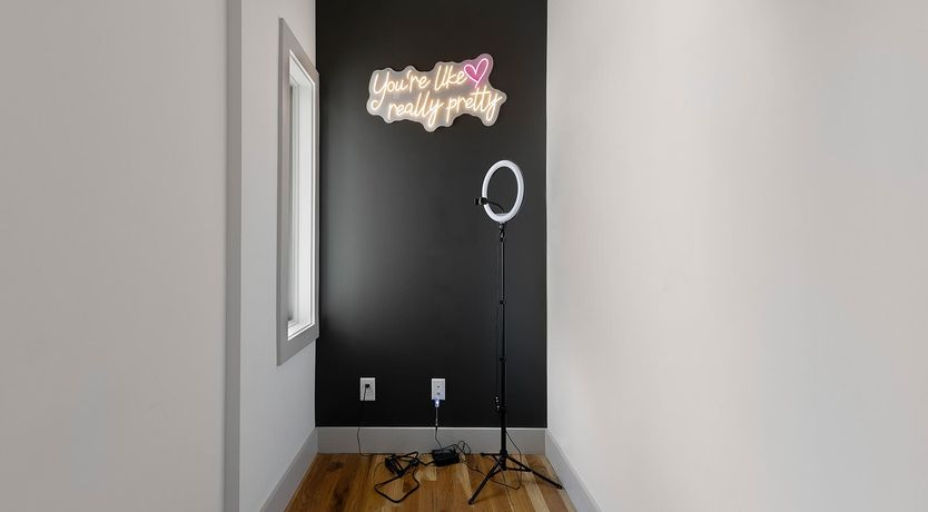 Photo of Country Meets City