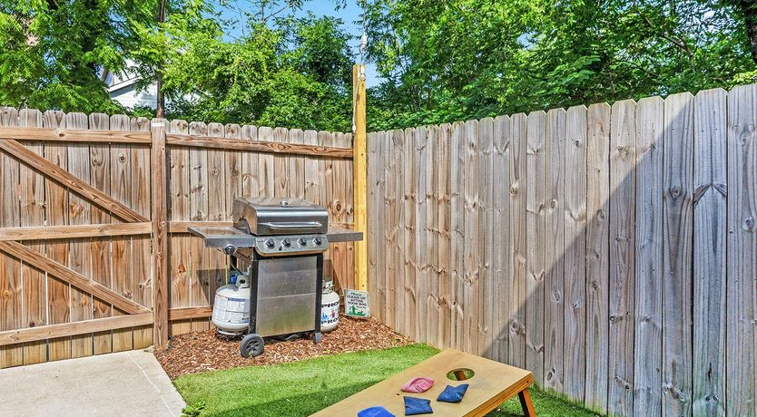 Photo of Country Meets City