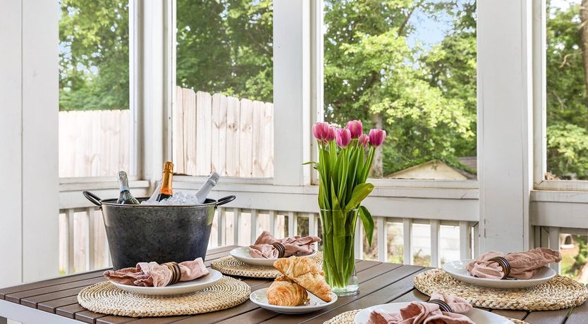 Photo of Country Meets City