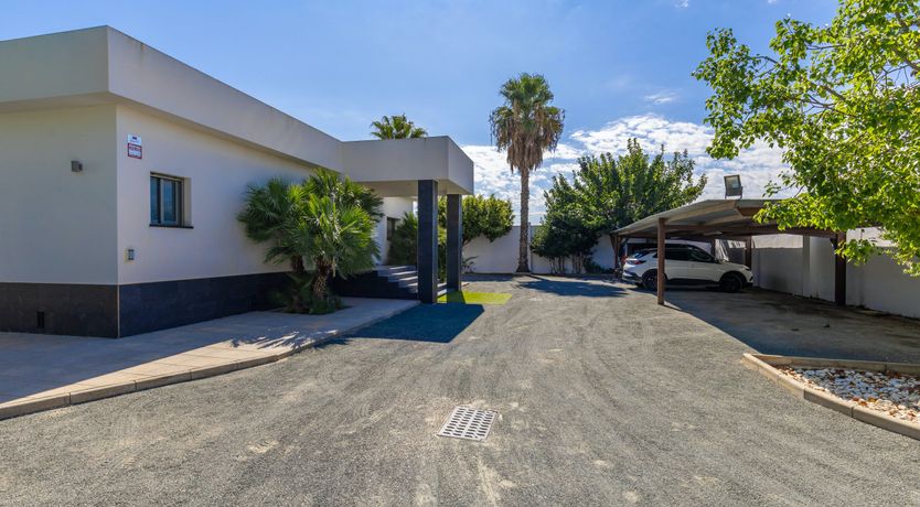 Photo of Alicante Enchantress