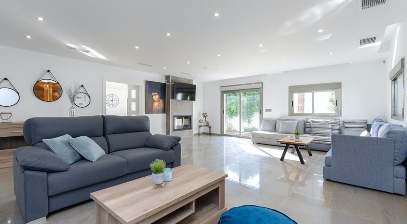 Photo of Alicante Enchantress