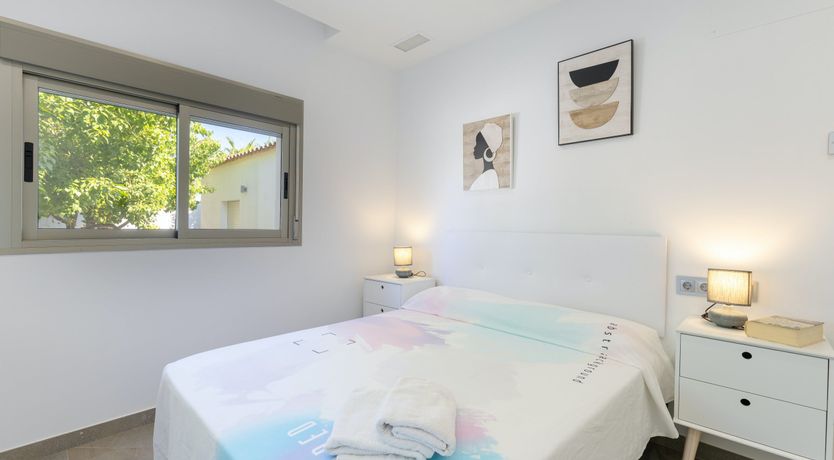 Photo of Alicante Enchantress