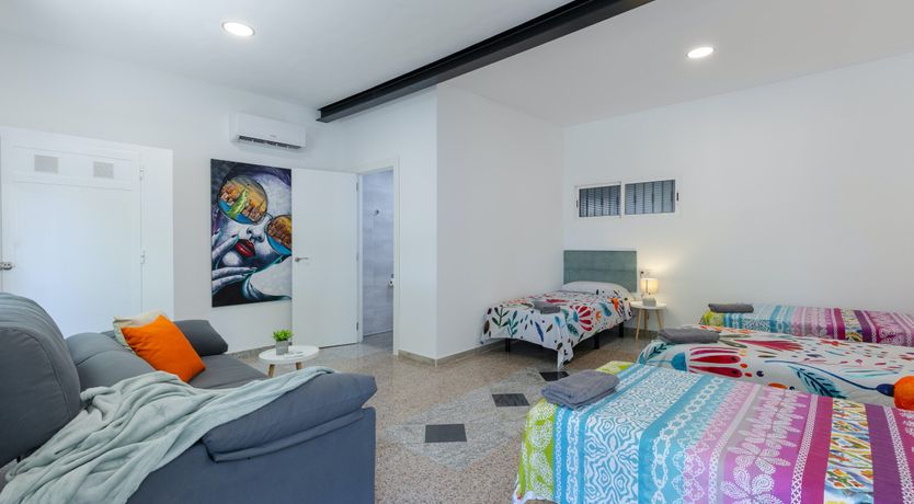 Photo of Alicante Enchantress