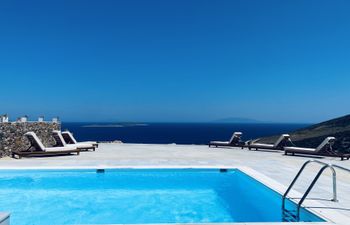 Cycladic Dreams Villa